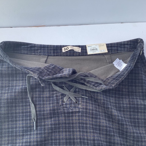 Juniors' SO Front Lace-Up Mini Skirt Navy Black plaid Size 11 - Picture 4 of 5
